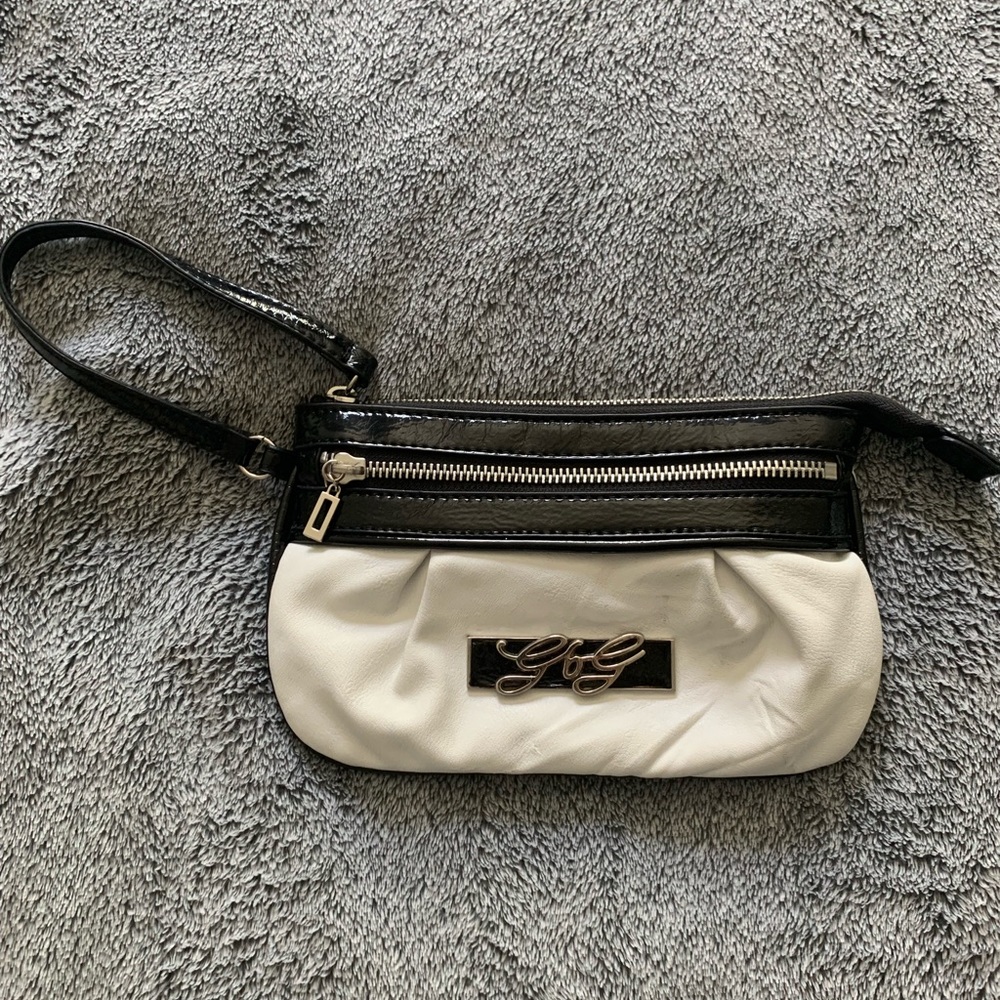 Guess Wristlet